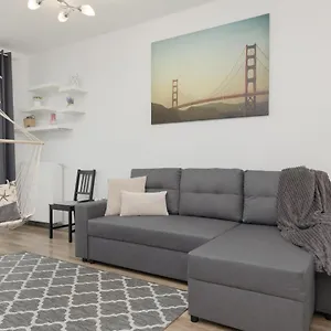 Goclaw & 2 Bedrooms & Parking & Balcony By Renters Apartament